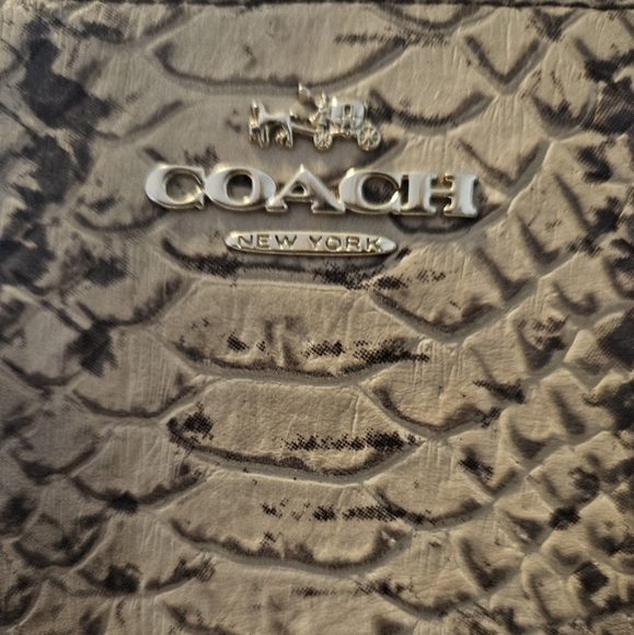 СОАСН (F35876). ВЕАUTIFUL ЕХОТІСPYTHON SNAKE MINETTA SATCHEL BAG!AUTHENTIC COACH - Picture 3 of 14